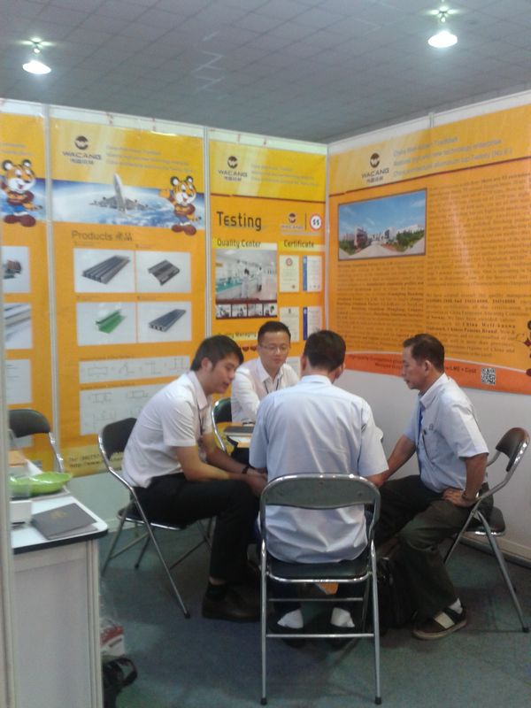 Z6人生就是博铝厂参与2013年越南首届门窗幕墙展