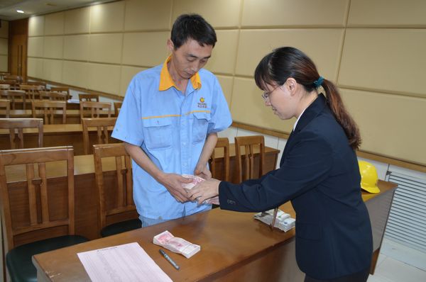 命运无恋人间有爱——Z6人生就是博整个员工踊跃作难题职工捐款