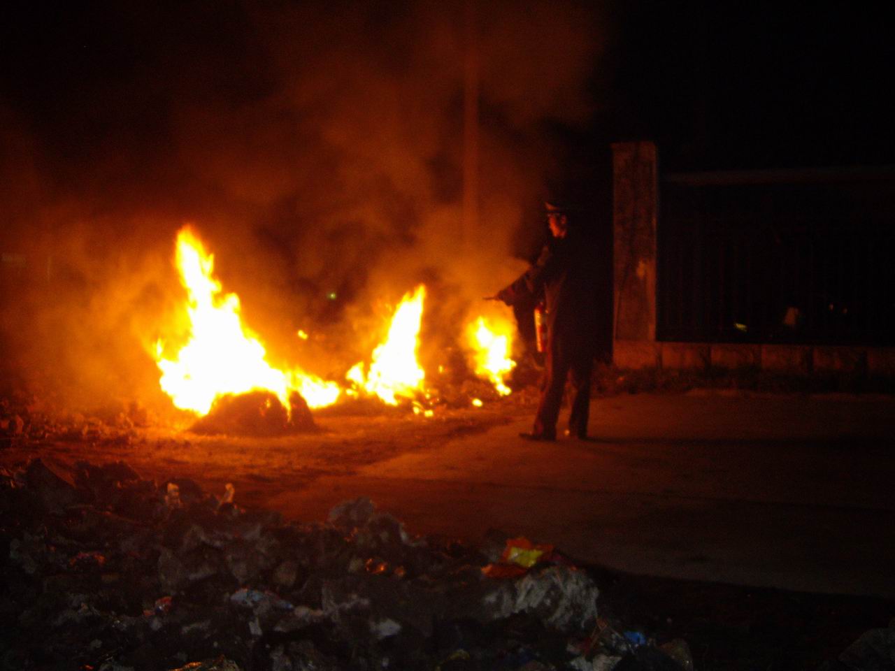 山东分厂进行消防演练