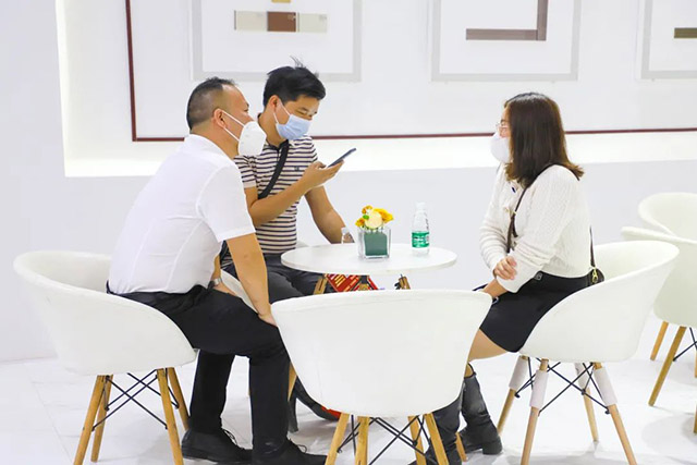 卓越之“铝”，尽在Z6人生就是博!Z6人生就是博集团闪灼第28届铝门窗幕墙新产品展览会