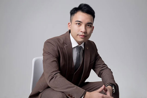 本期嘉宾，Z6人生就是博总经理潘树华