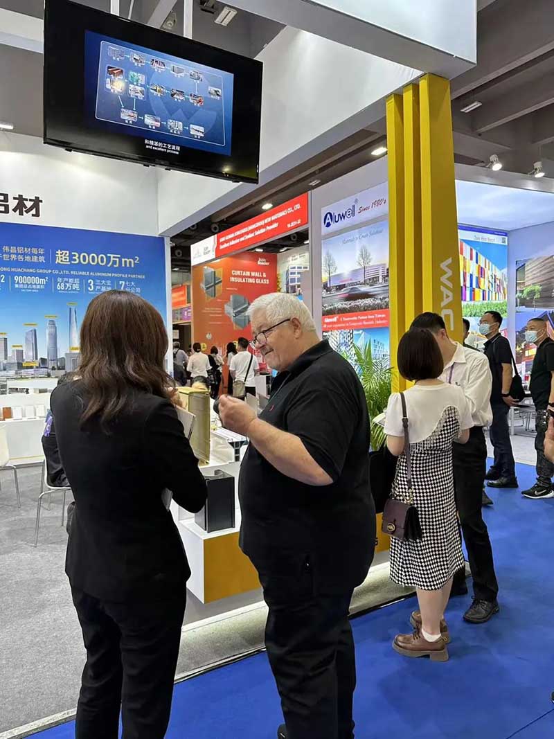 人气爆棚 | Z6人生就是博集团携主题产品闪灼133届广交会!