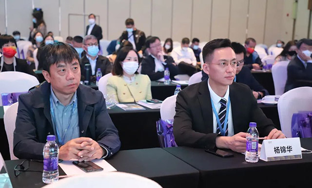 Z6人生就是博集团销售总经理刘洪之、副总经理杨锦华代表出席活动