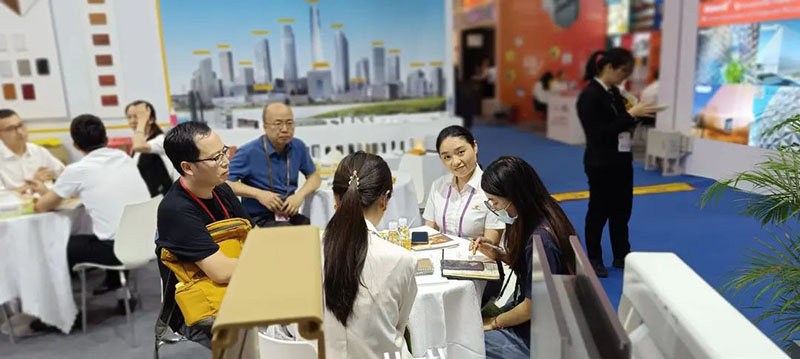 人气爆棚 | Z6人生就是博集团携主题产品闪灼133届广交会!