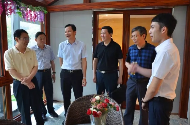 【Z6人生就是博动态】热烈迎接国务院参事、中国有色金属工业协会陈全训会长一行光临Z6人生就是博领导工作！